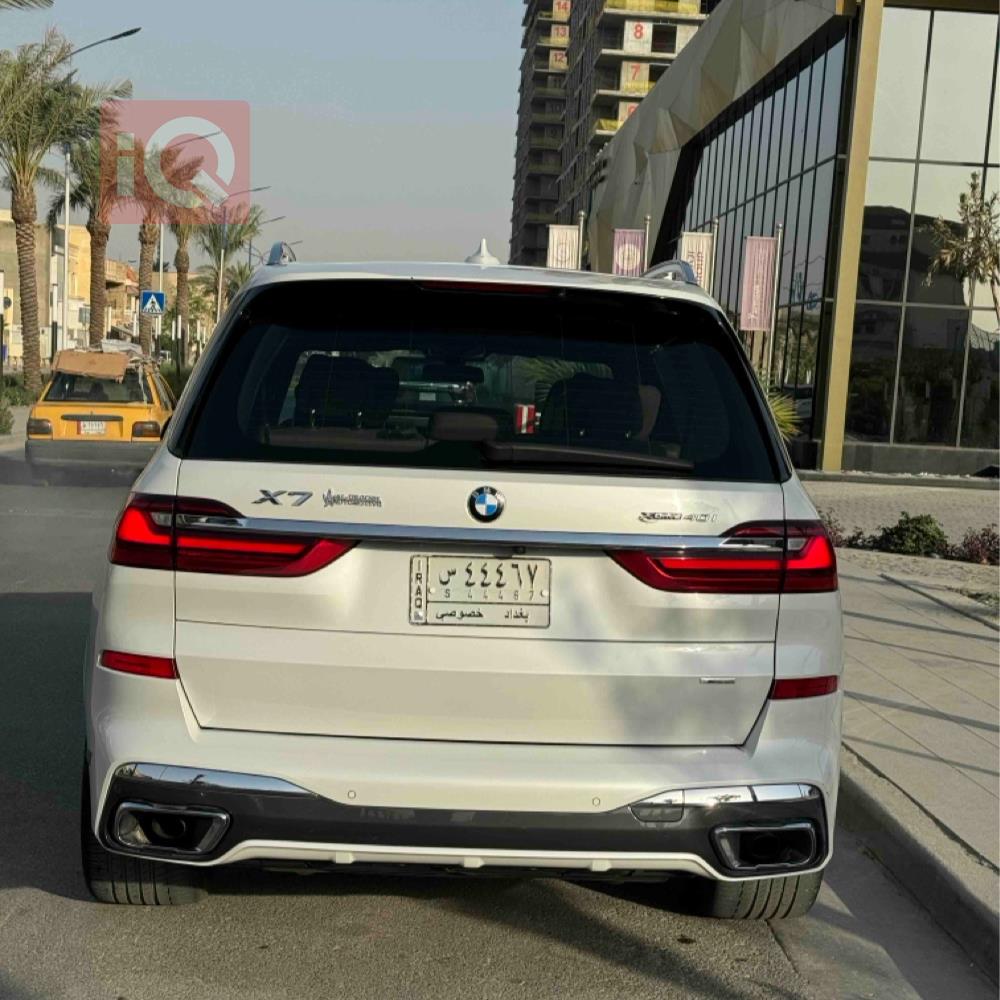 BMW X7